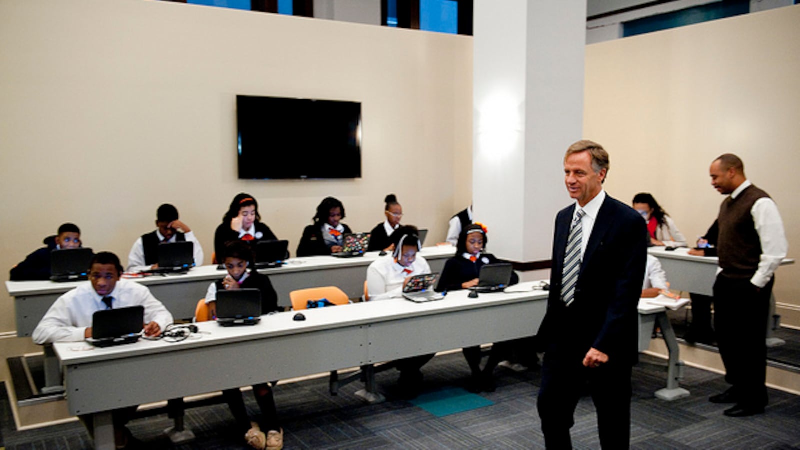 Gov. Bill Haslam visits a school in Memphis in 2012 in the Achievement School District. The governor's administration supports expanding enrollment options for the state-run district.