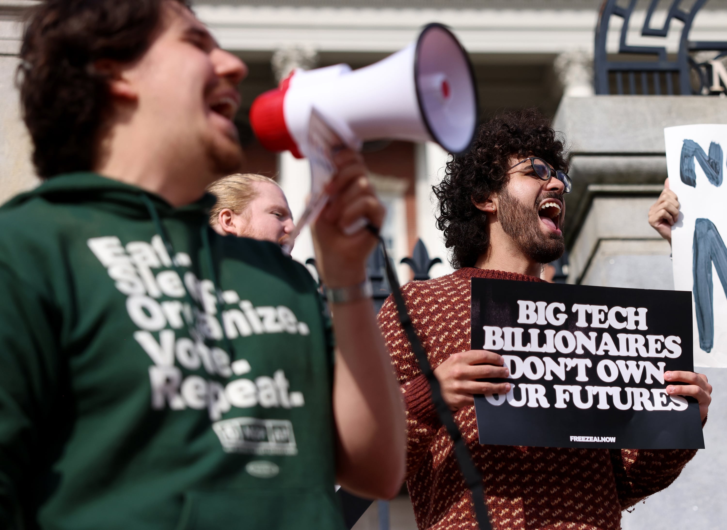 Midterm elections show Democrats, Republicans jockeying to capitalize on ed-tech backlash