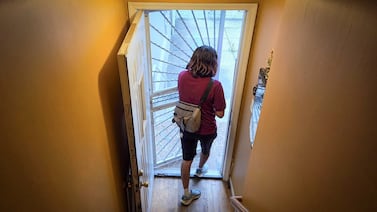 As school begins, Queens families keep watch for ICE