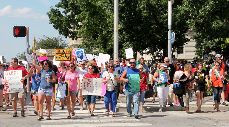 Teachers brave heat to vent anger over ALEC’s influence on Indiana education laws