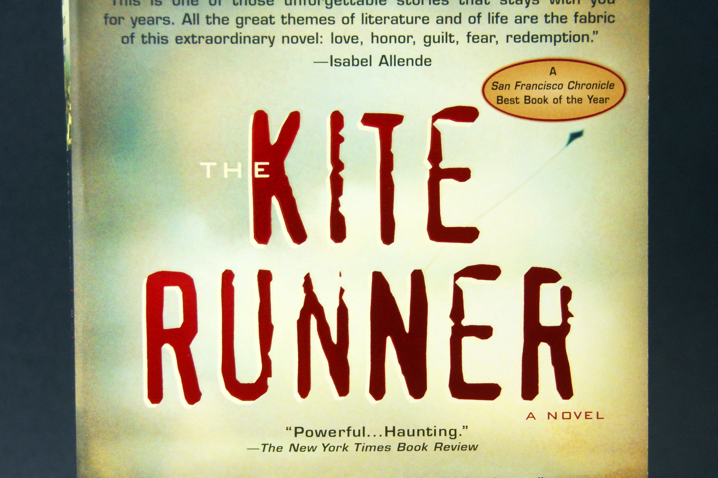 A cover of the "Kite Runner" book.