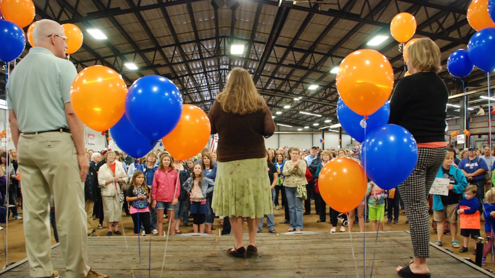 Organizers of an effort to recall three members of the Jefferson County school board addressed about 2,000 residents at a kick off event July 8.