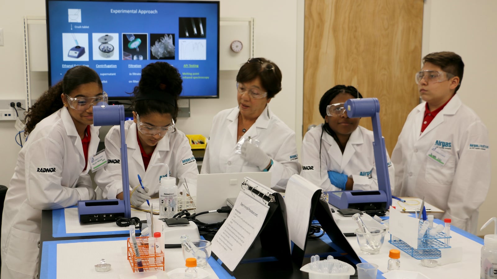 Students from Abington Avenue School conducted experiments at the S2S Newark Technology Center on Monday.