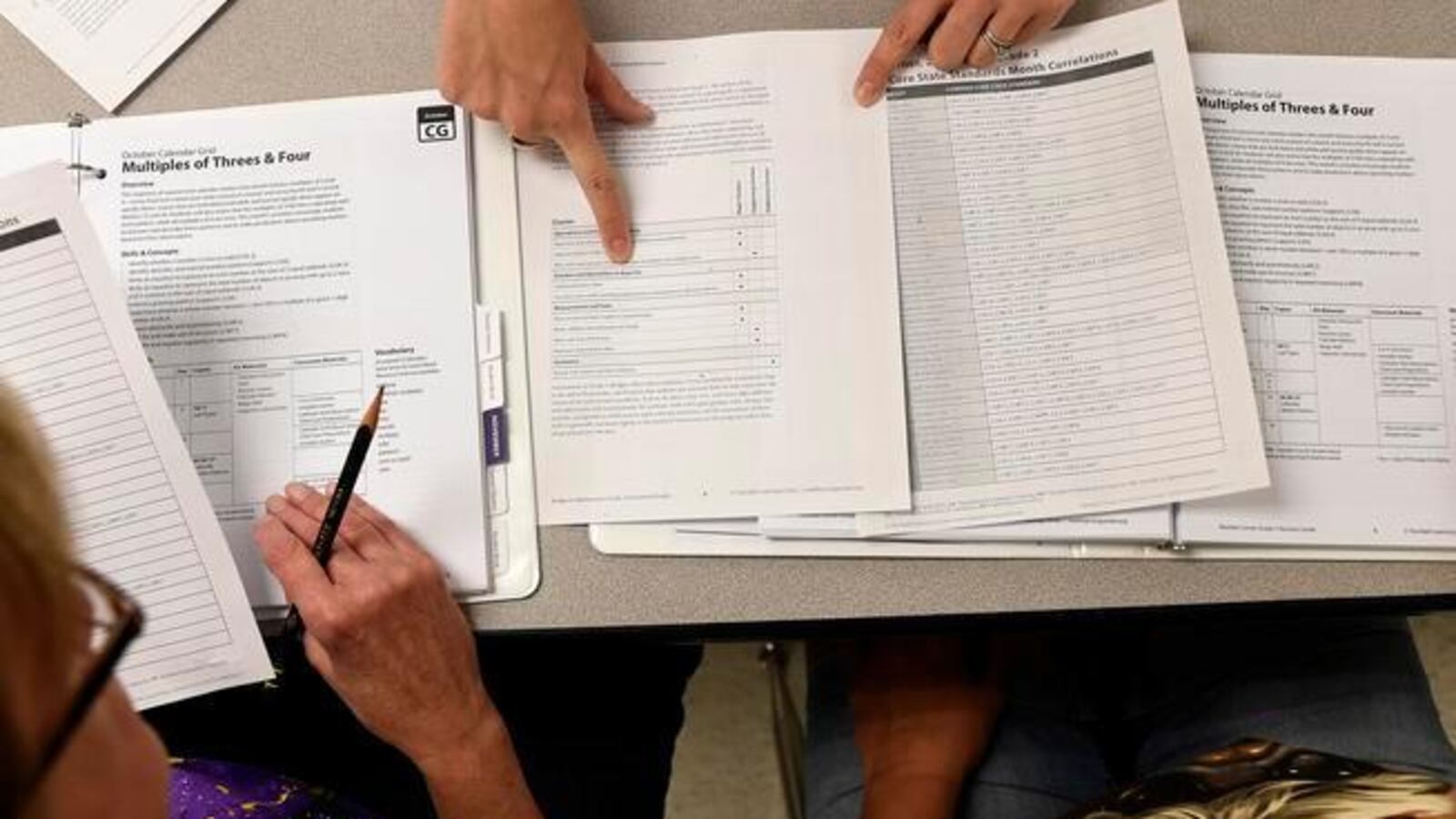 A teacher mentor works with another teacher during an inservice day at Valley View K-8 in 2015.