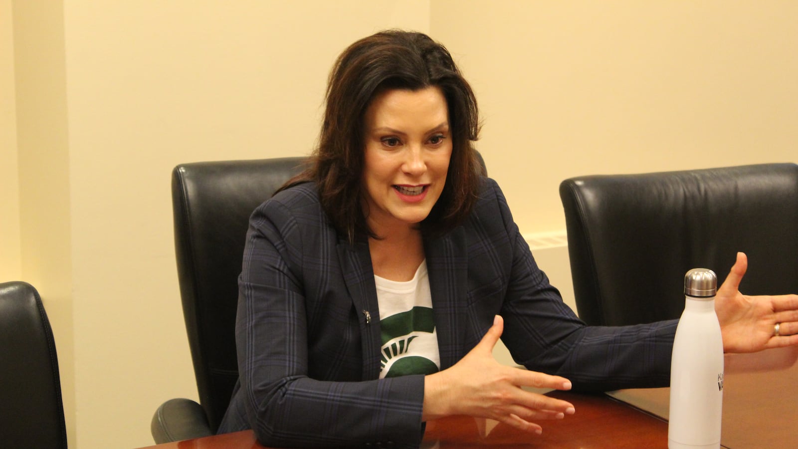 Gov. Gretchen Whitmer talks with Chalkbeat reporters.