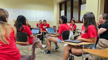 How do you make teaching more attractive to young people? This program starts in high school.