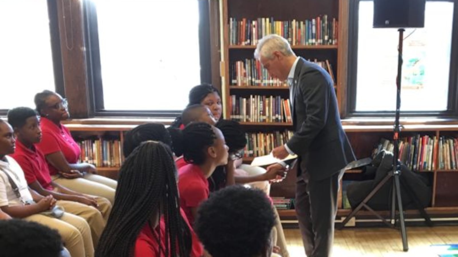 Mayor Rahm Emanuel at Fiske Elementary in Woodlawn