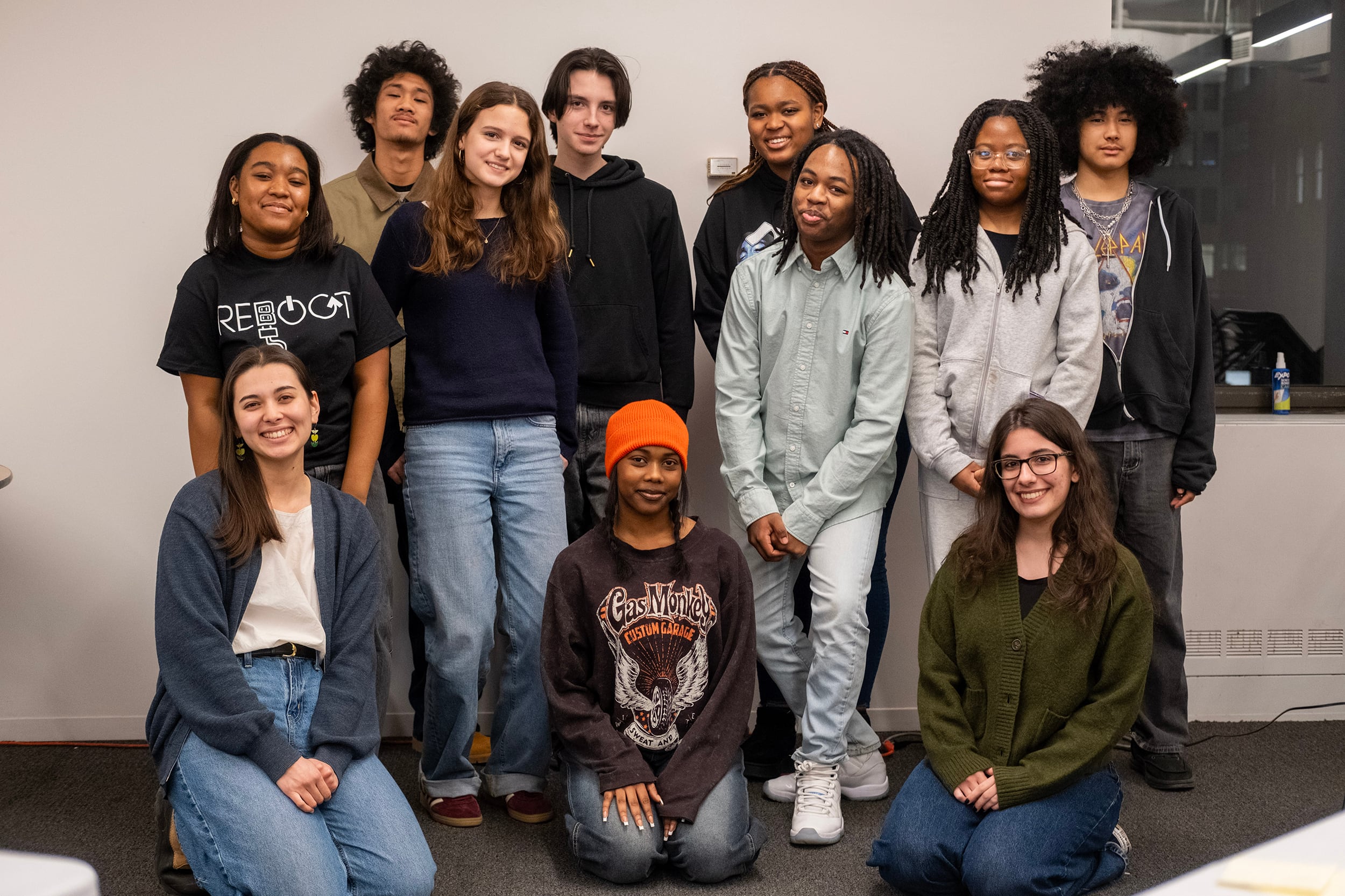 A photograph of a group of high school students.