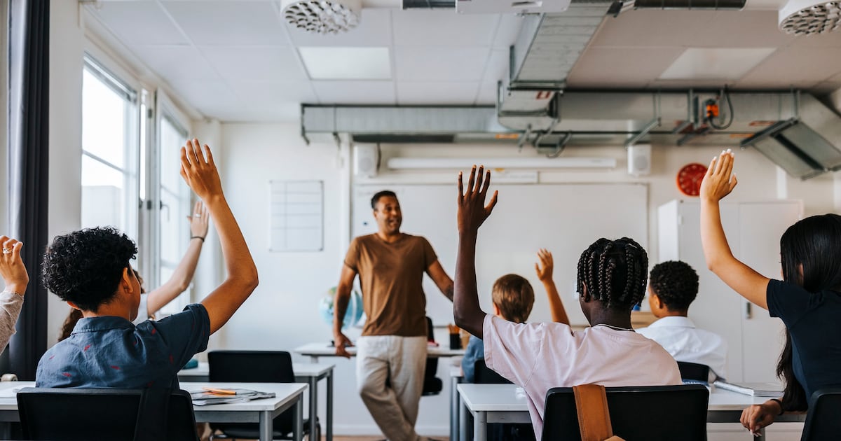 NYC Teaching Fellows begin receiving stipends after weekslong delay