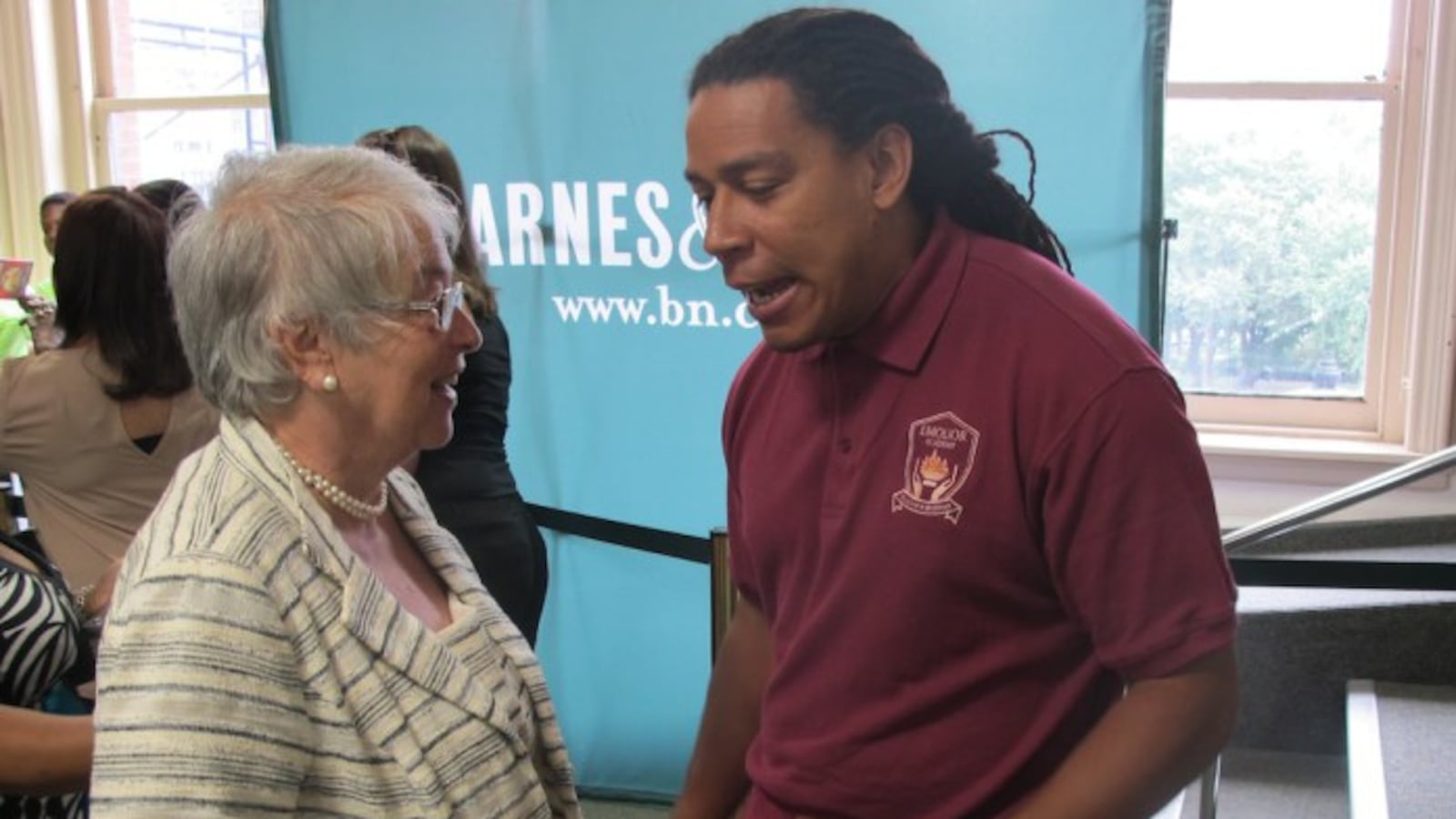 Chancellor Carmen Fariña spoke with Emolior Academy Principal Derick Spaulding during the kickoff of SummerSail in 2014.