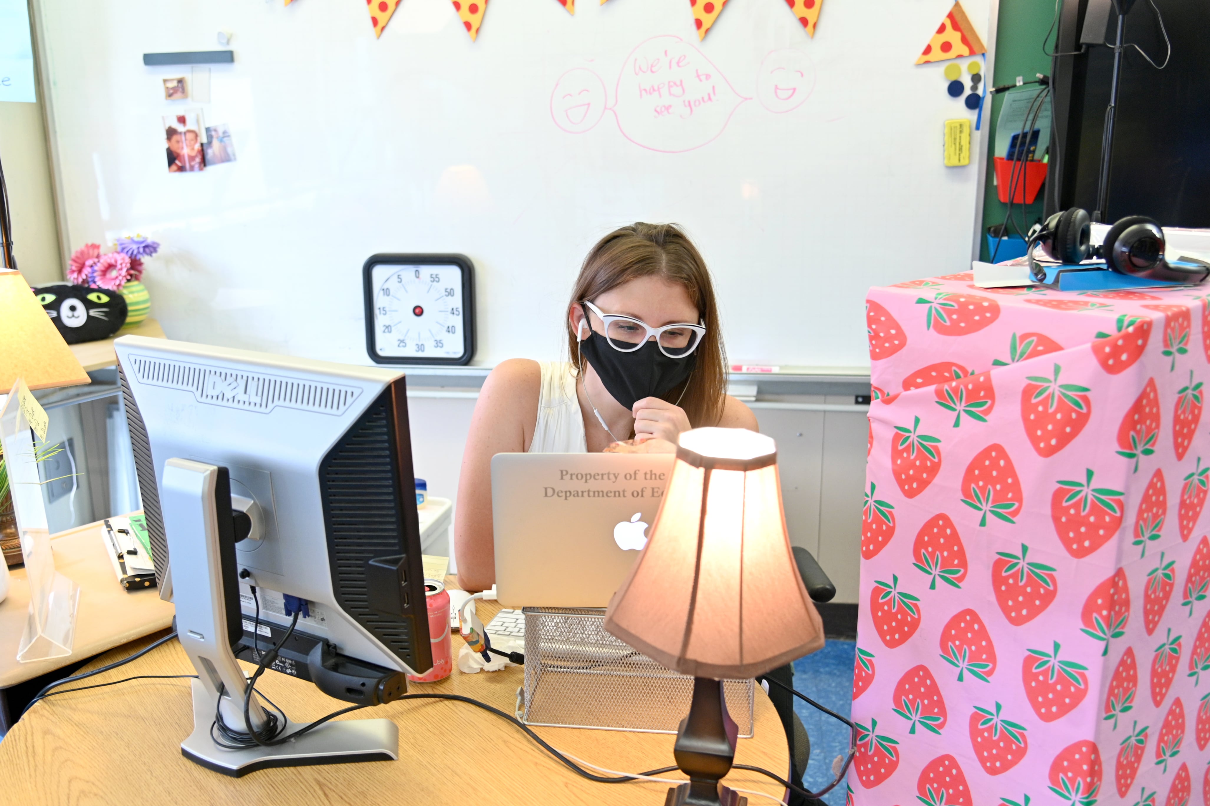 New York Teachers Conduct Remote Classes From School Building