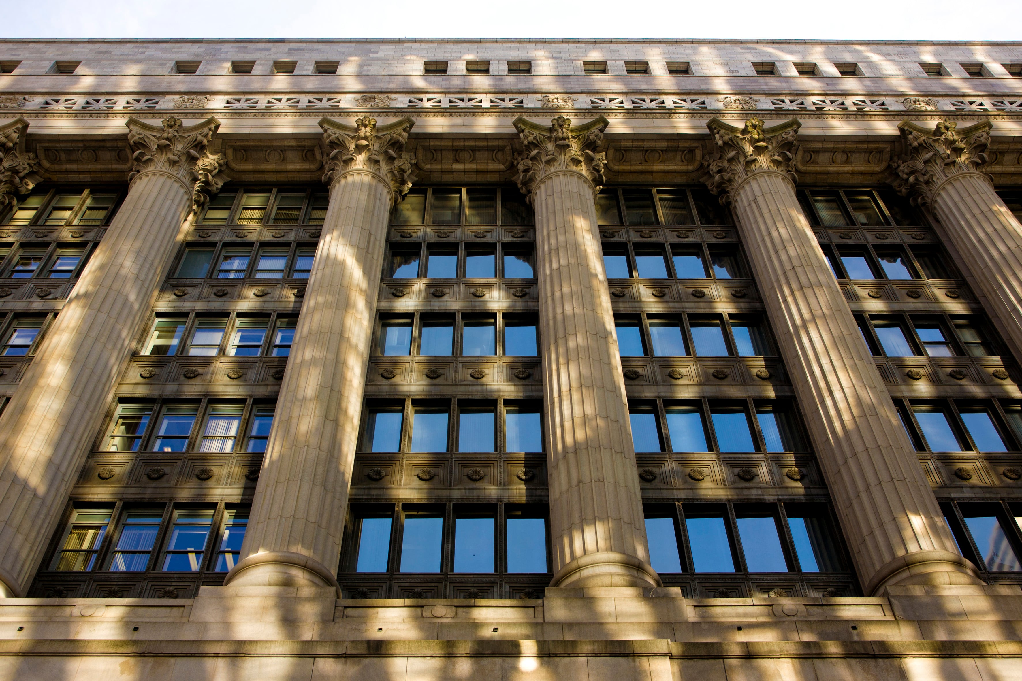 The exterior of Chicago’s City Hall.