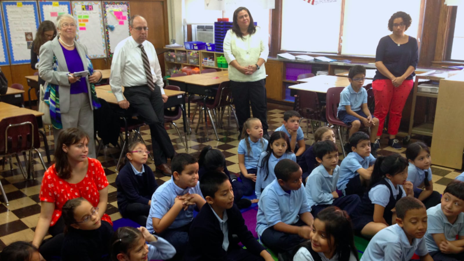 Chancellor Carmen Fariña visits a third grade class. Early elementary years are where students are most likely to be in classrooms that exceed recommended sizes.