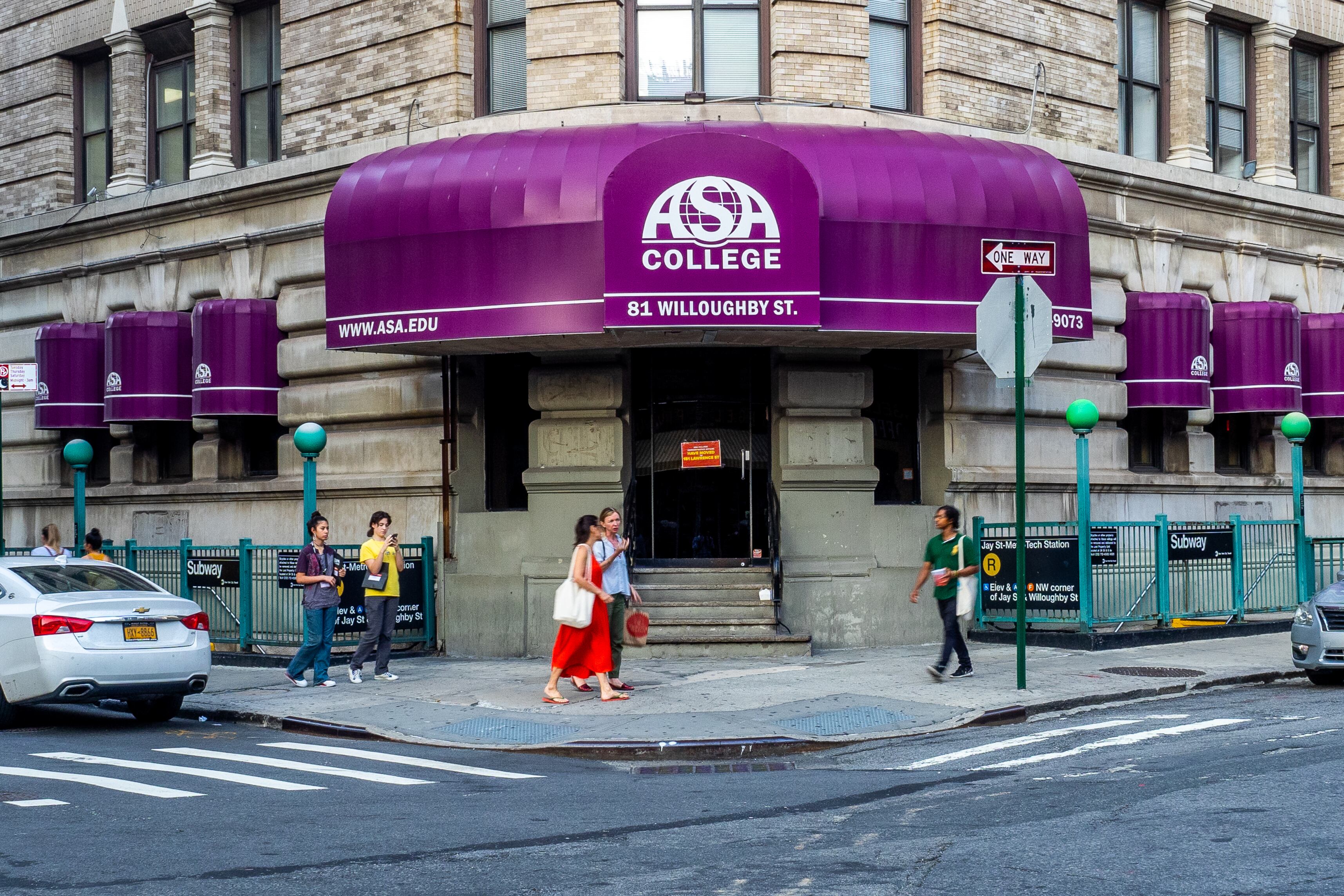 For-profit colleges' friendliest state: New York - Chalkbeat