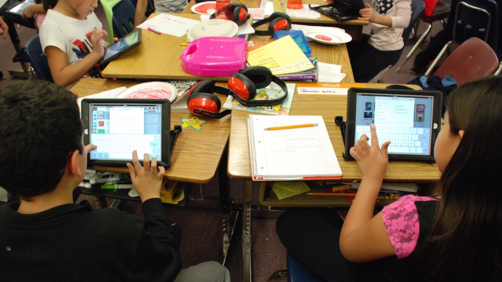 Students at Edgewater Elementary School in Jefferson County work on iPads during class.