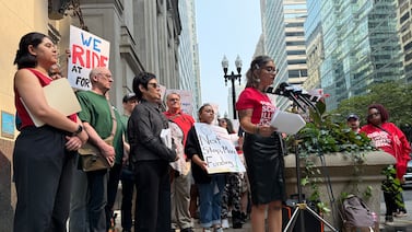 Chicago teachers and union urge school board to avoid layoffs, furloughs amid $732M deficit