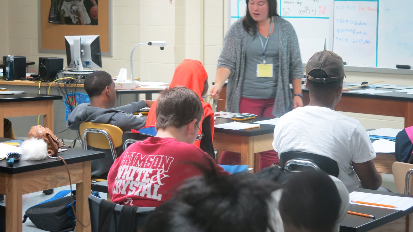Emily Fetterman, a corps member of Teach For America, instructs an integrated math class in Nashville. The quality of teacher prep programs in Tennessee is the focus of a new report from the State Collaborative on Reforming Education.