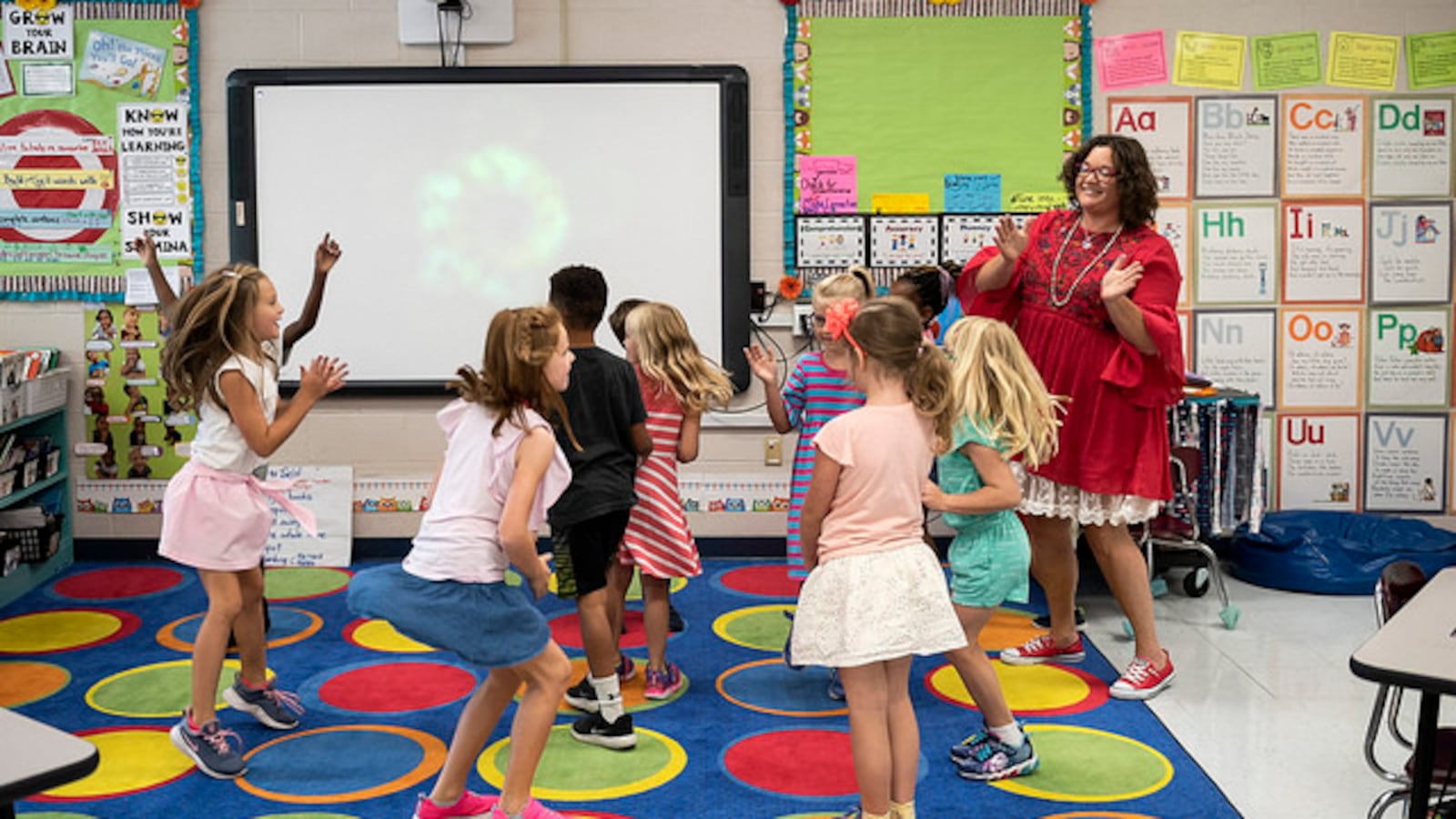 Melissa Miller leads her students in a learning game at Franklin Elementary School in Franklin Special School District in Williamson County. Miller is Tennessee's 2018-19 Teacher of the Year.