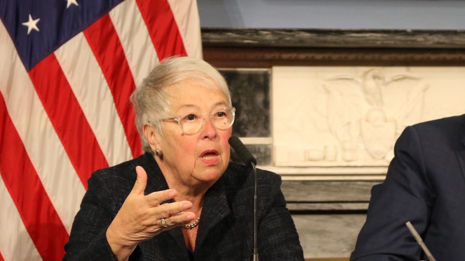 Carmen Fariña announces her retirement at City Hall.