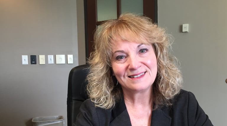 The basics of Glenda Ritz: A lone voice at the top against Republican education agenda