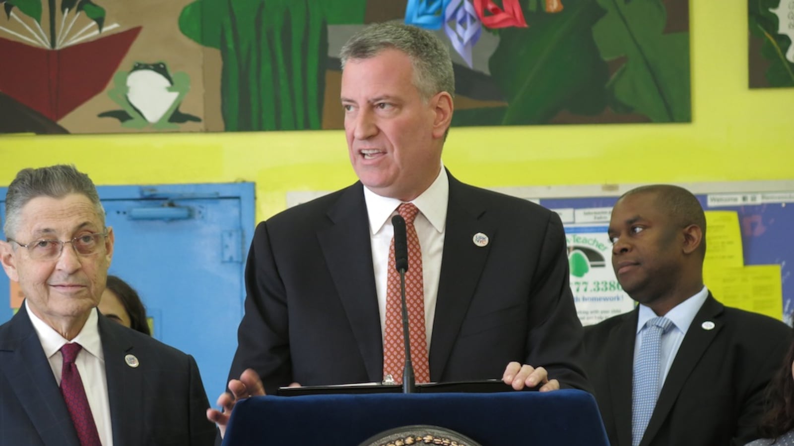 Mayor Bill de Blasio, with Assembly Speaker Sheldon Silver (left), at P.S. 1 on the Lower East Side.