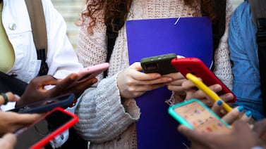 Memphis school board approves new, stricter cellphone ban days before classes start
