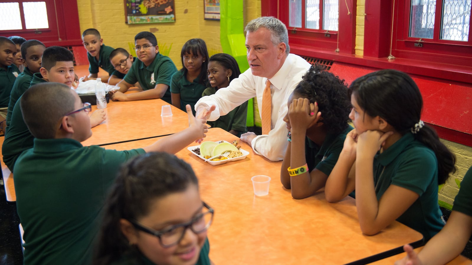 Mayor Bill de Blasio at lunch with students at P.S. 69 in the Bronx. (Rob Bennett/Mayoral Photography Office)