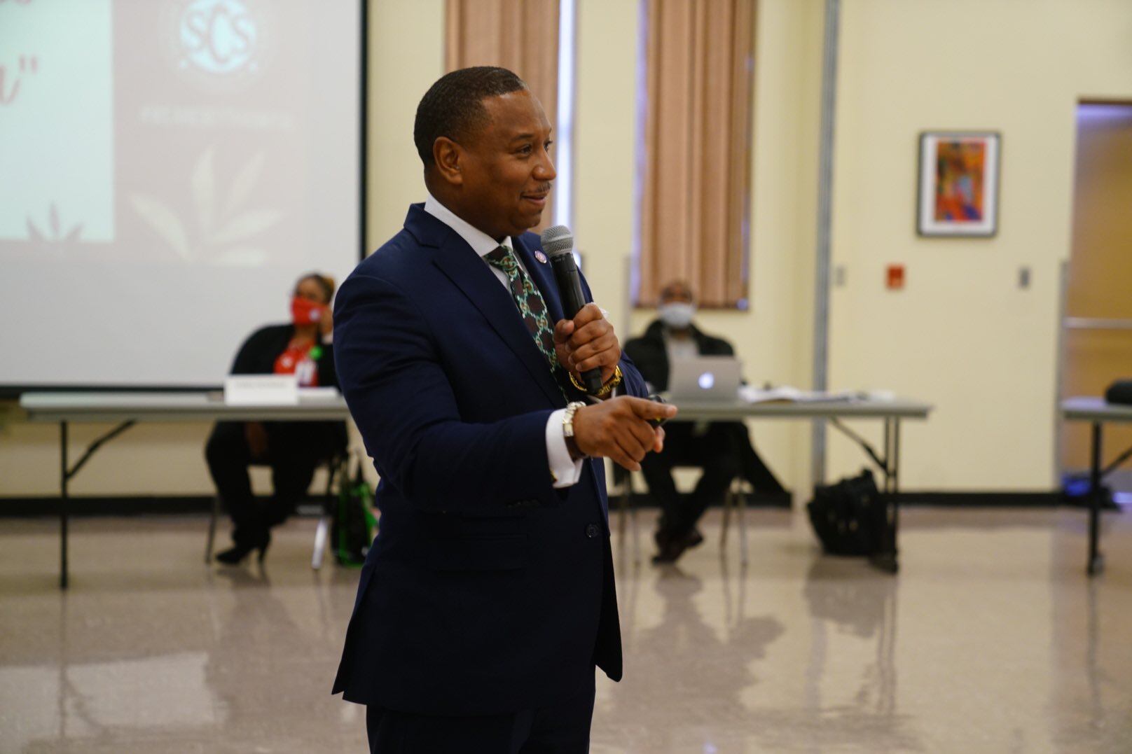 Shelby County Schools Superintendent Joris Ray speaks to educators at the district’s central office auditorium.