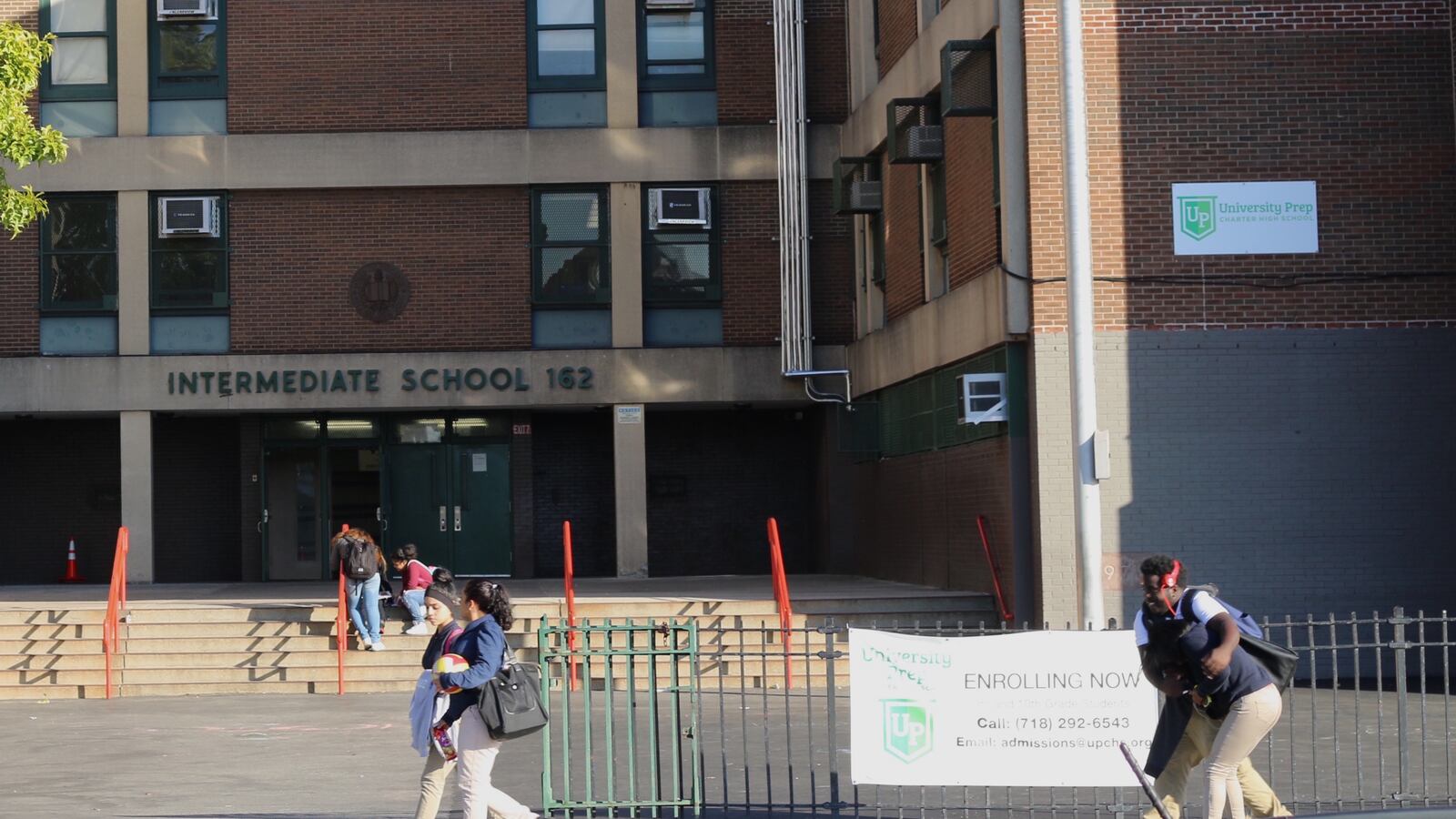 J.H.S. 162 Lola Rodriguez De Tio.