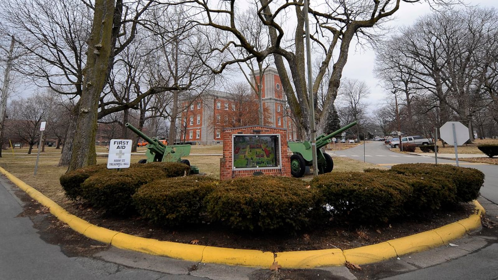 Arsenal Tech High School