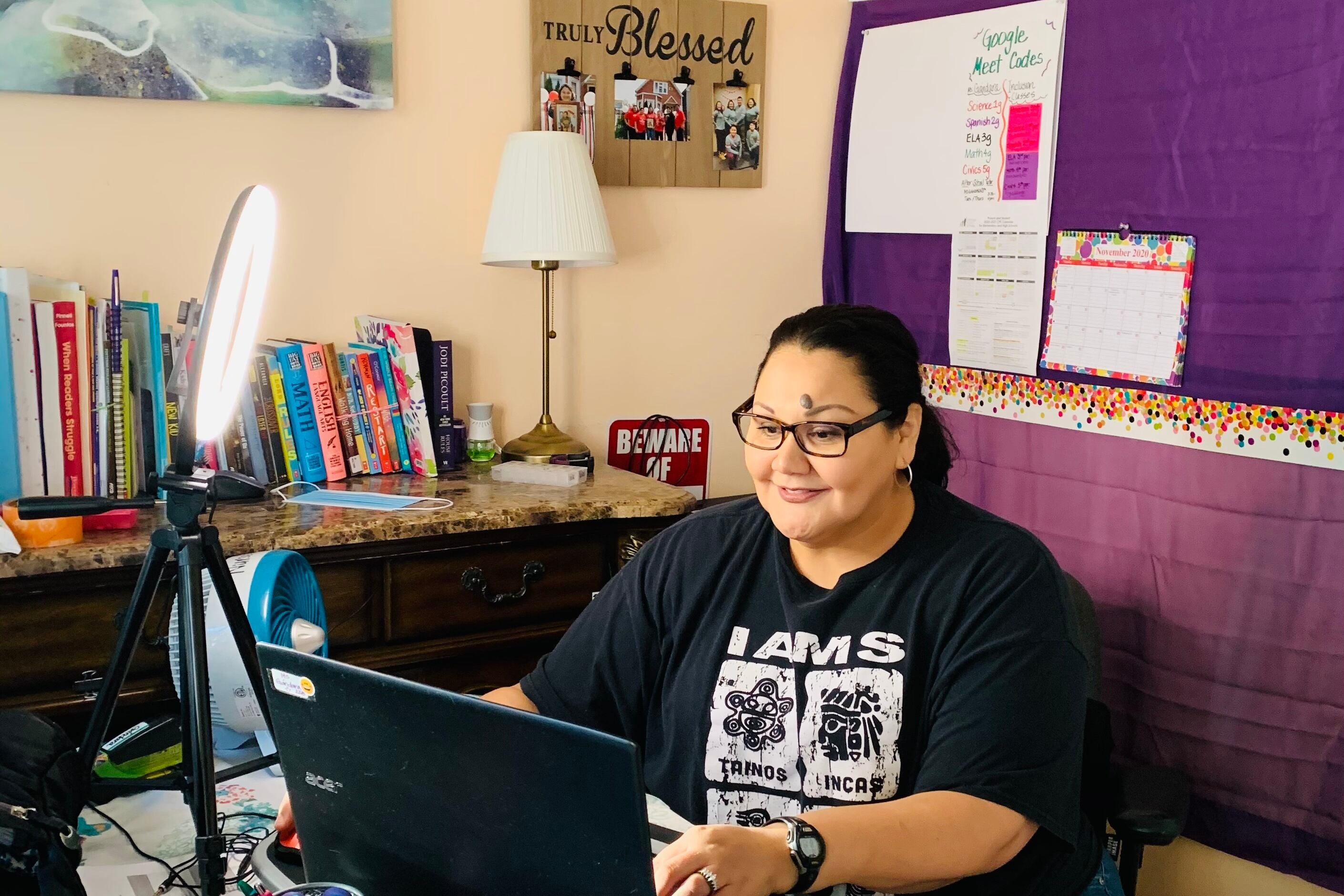Maria Gándara, a bilingual middle school special education teacher at Edwards Elementary on Chicago’s Southwest Side, has worked to engage her students during a year of teaching remotely.