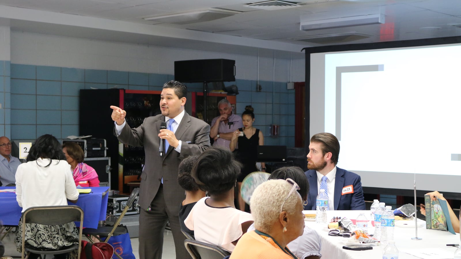 Chancellor Richard Carranza gave a speech to parents, educators, and community advocates about the need to integrate schools. They were gathered in Harlem for a town hall organized by Mayor Bill de Blasio's School Diversity Advisory Group.