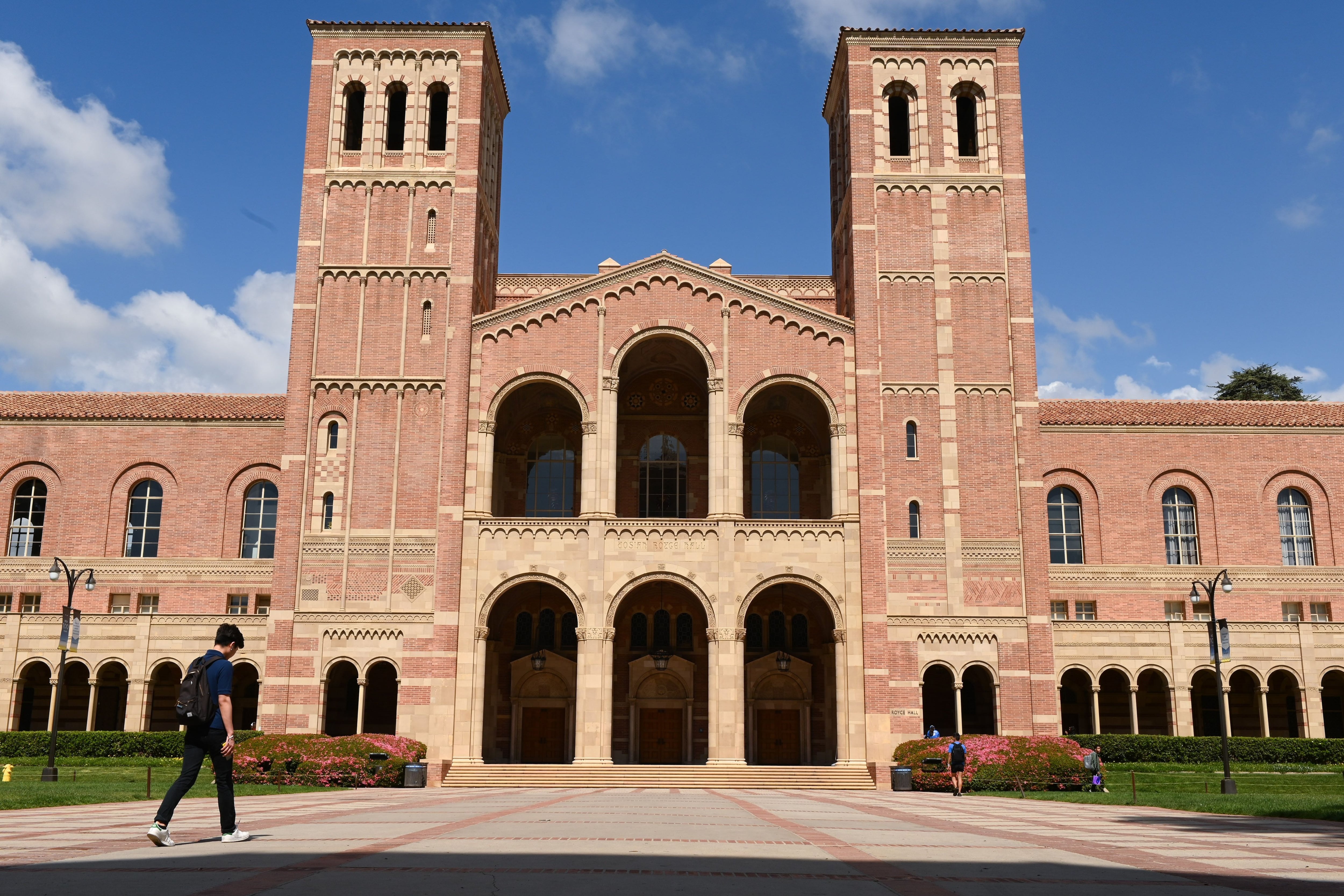 US-VIRUS-HEALTH-EPIDEMIC-UCLA