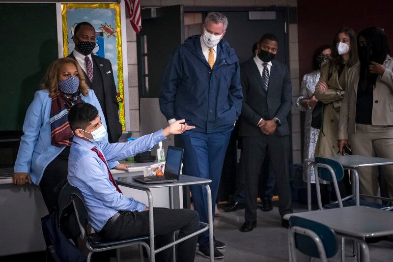 Mayor Bill de Blasio and Chancellor Meisha Porter join school leadership at the Bronx School for Law, Government and Justice in the Bronx, to greet high school students and celebrate reopening. Monday, March 22, 2021. Credit: Ed Reed/Mayoral Photography Office.